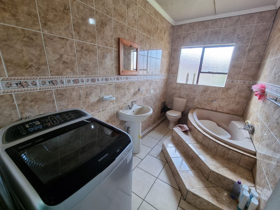 4 Bedroom Property for Sale in Panorama Free State